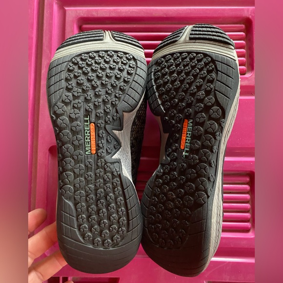 Merrill slip on outdoor shoes - Picture 3 of 4